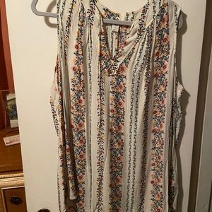 Old Navy Flowered Tank